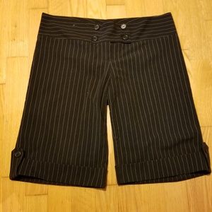 Retro Cuffed Pinstripe Sailor Button Bermuda Short